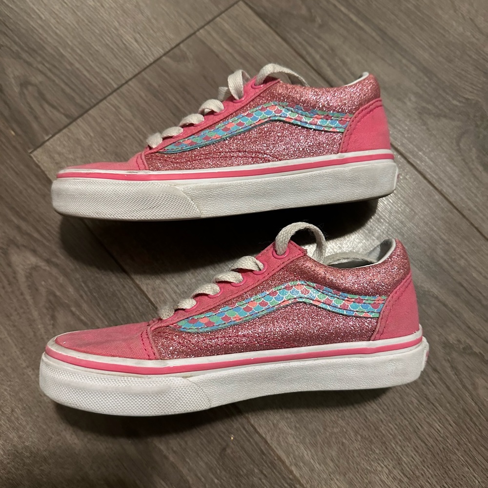 Vans - Pink with Mermaid Scale Detail